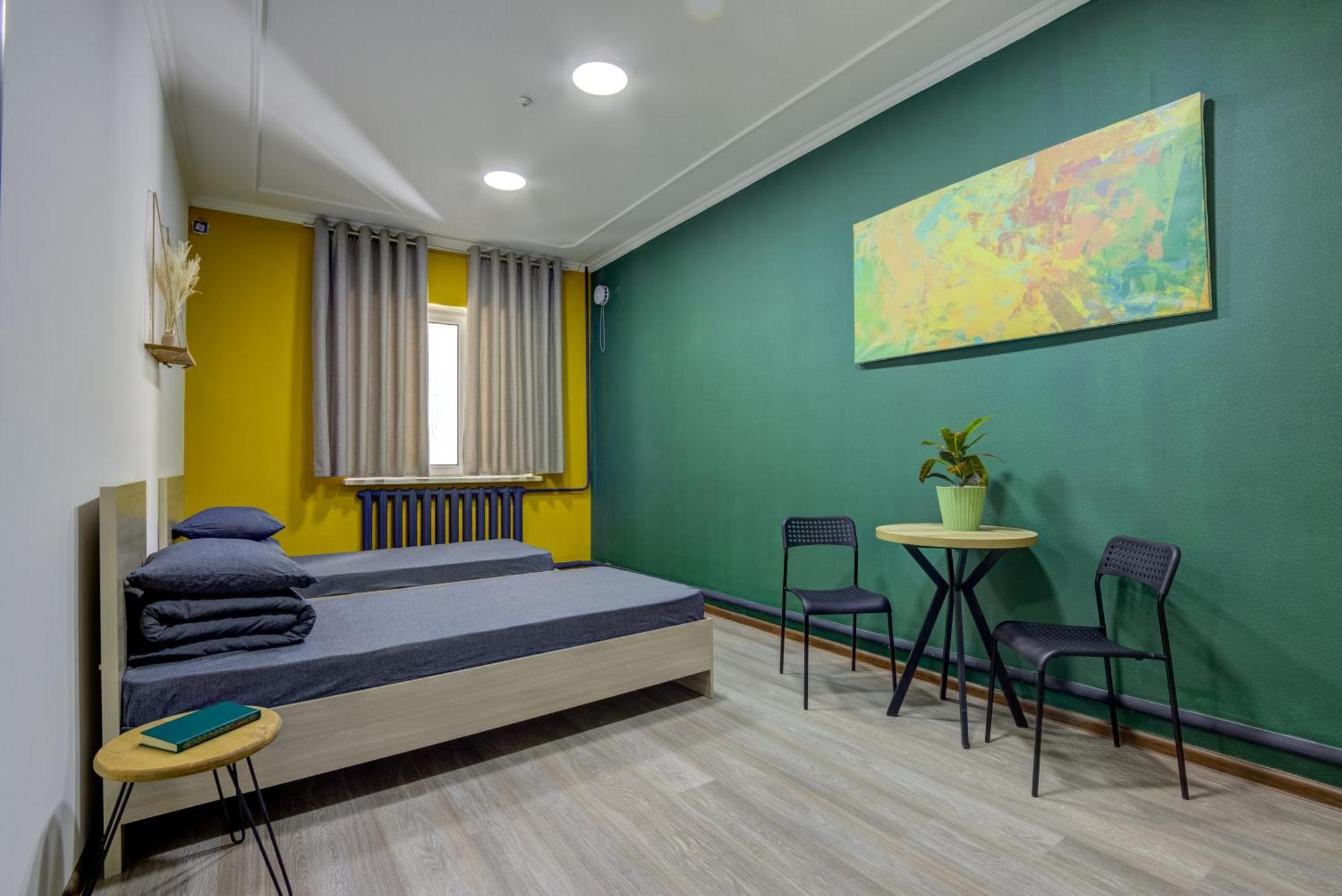 People Hostel & Coworking Bishkek Exteriör bild